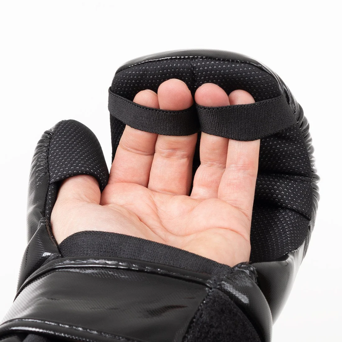 Martial Arts Gloves - Tournament Carbon - Image 9